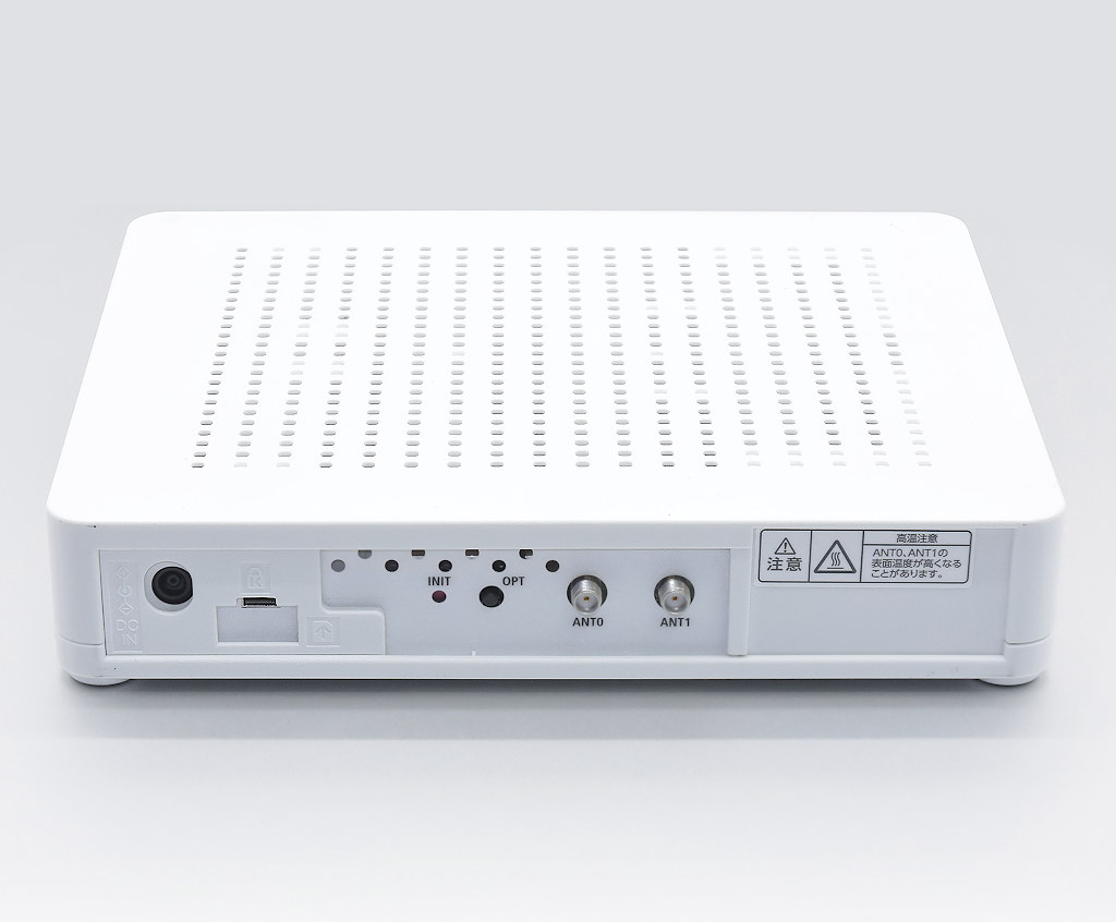 【送料無料】パトライト LR4-302LJNA-RYG LR4シグナル・タワー積層信号灯Φ40【在庫目安:お取り寄せ】| パソコン周辺機器 積層信号灯 監視用表示灯 LED表示灯 ネットワーク 監視 NMS プログラム 自作 システム PC パソコン