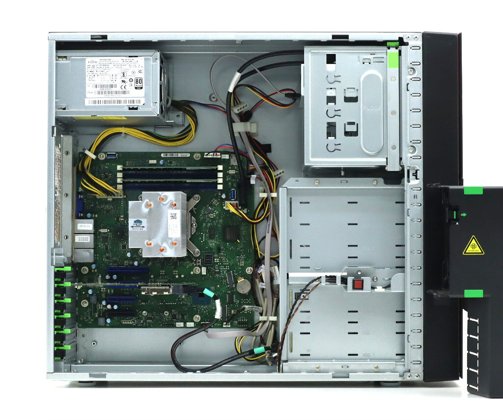 富士通 PRIMERGY TX1330 M4 Xeon E-2124 3.3GHz 16GB 1TBx2台(Enterprise用2.5イン...