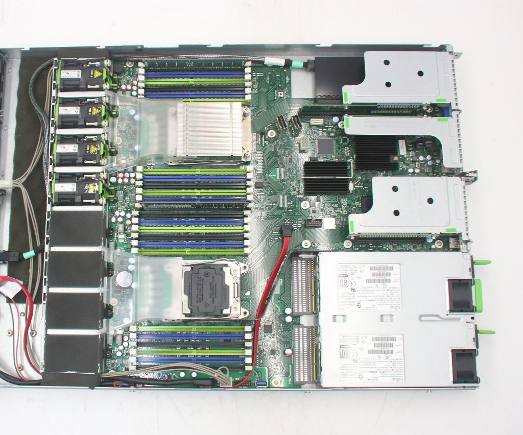 富士通 PRIMERGY RX2530 M1 Xeon E5-2623 v3 3GHz 16GB 300GBx4台(SAS2.5インチ/12...