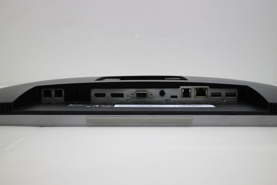 【中古】Dell P2217 22インチ モニター (3/WSXGA+/TN非光沢/DP・HDMI・D-Sub15ピン/縦横回転・高さ調整)