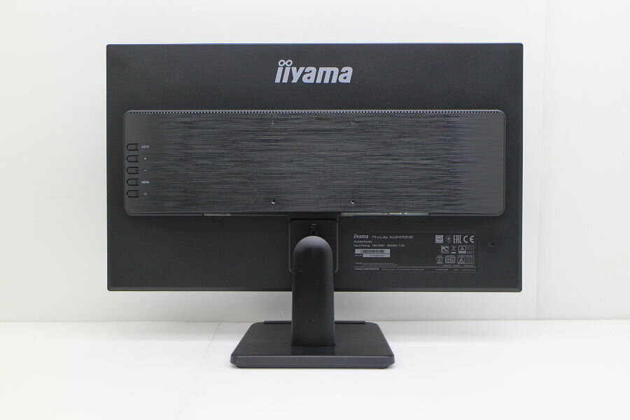 【中古】JAPANNEXT 15.6インチ モバイルモニター IPS パネル 4K UHD 3840x2160解像度 スマートケース付き (Type C/MAC PC対応/スピーカー内蔵/光沢) JN-M