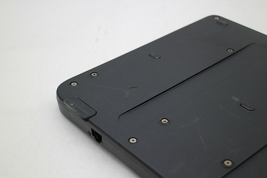 富士通 ARROWS Tab Q508/SE Atom X7 Z8700 1.6GHz/4GB/128GB/10.1W/WUXGA(1920x1200) タッチパネル/Win10【中古】【20251121】 - Image 3