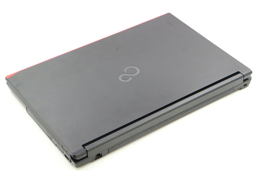 PCコンフルプレミアム楽天市場店の富士通 LIFEBOOK A5511/G Core i5 1135G7 2.4GHz/8GB/256GB(SSD)/Multi/15.6W/FHD(1920x1080)/Win11【中古】【20260701】｜アングル3