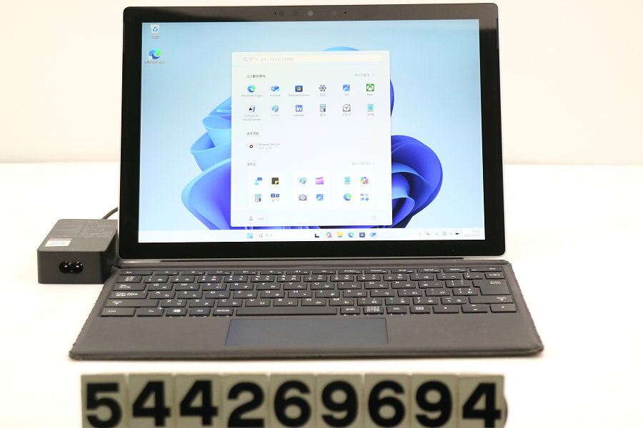 商品情報 No.544269694メーカーMicrosoft商品名 型番・型名Surface Pro 7+ 256GB※1960仕様■基本スペック　・CPU：Core i5 1135G7 2.4GHz(4コア8スレッド)　・メモリ：8192MB(変更不可)　・HDD：256GB(NVMe SSD)　・VGA：オンボード　・DRIVE：なし　・モニター：12.3インチワイド(2736x1824) タッチパネルグレア液晶　・その他機能：無線LAN Bluetooth USB3.0 Webカメラ 顔認証 USB(Type-C) microSDスロット バックライト付キーボード　・リカバリ：11 Pro 64bitリカバリ済(OS導入済)状態・動作状況■動作：中古動作品 ※液晶パネル面：確認した限り目立つ傷なし ※液晶表示：確認した限り薄い白シミ 色ムラあり ※バッテリ状態：充電駆動可能 ※バッテリは保証対象外となります。外観■汚れ　・外装汚れ若干有り。■シール痕　・若干あり。■傷　・外装に使用に差し支えない擦り傷がございます。■その他　・中古品のため使用に差し支えない傷、汚れがある場合がございます。　・本体内外装は清掃しておりますが、多少の汚れが残っている可能性がございます。　・外面擦り傷 摩耗 シール痕 側面擦り傷 タイプカバー摩耗 フチ破れあり　・キーボード特記事項：摩耗あり附属品■付属品(下記に記載の物以外は付属いたしません。また、写真に掲載の無い物は付属いたしません)　・ACアダプター　・タイプカバーキーボード対応情報-備考　・11 Pro 64bitリカバリ済(OS導入済)※リカバリ完了しておりますので、お届け後すぐにご利用頂けます。ご注意　・掲載中の商品について、一部の在庫は各地方のPCコンフル店頭でも展示、販売しています。　・搭載されたSSDやバッテリー等に関して、お問い合わせによる追加の状態確認(健康状態や残量等)は誠に申し訳ありませんが対応いたしておりません。　・店頭で展示している関係上、ごく稀に展示中の破損や付属品の欠損等が発生する場合がございます。その際には、当店よりお客さまにご連絡させていただきます。　・その場合、代替品をご提案させていただきます。ご提案商品がご注文者様の要件に添いません場合はキャンセル対応させて頂きます。　・PCコンフルの在庫に関しましては、同時発送およびサイズによりますが同梱発送を対応させて頂けます。但し在庫が複数拠点の場合、対応がかないません。