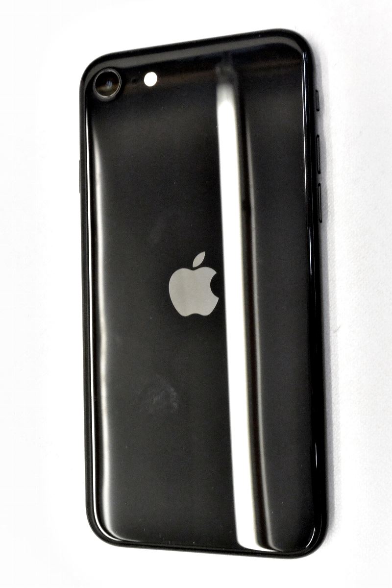 白ロム SIMフリー docomo SIMロック解除済 Apple iPhoneSE(第2世代) 64GB iOS18.1.1 ブラック MHGP3J/A 初期化済 【m025770】【中古】【K20250206】