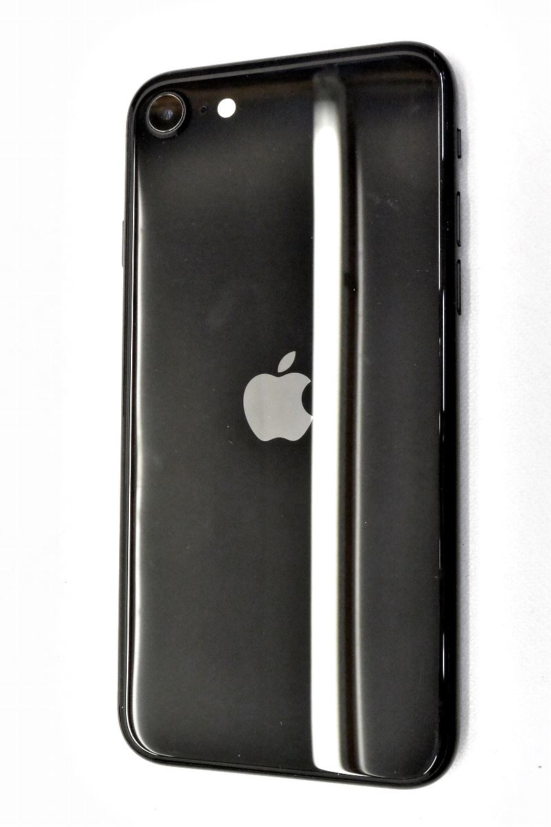 白ロム SIMフリー docomo SIMロック解除済 Apple iPhoneSE(第2世代) 64GB iOS18.1.1 ブラック MHGP3J/A 初期化済 【m025831】【中古】【K20250206】