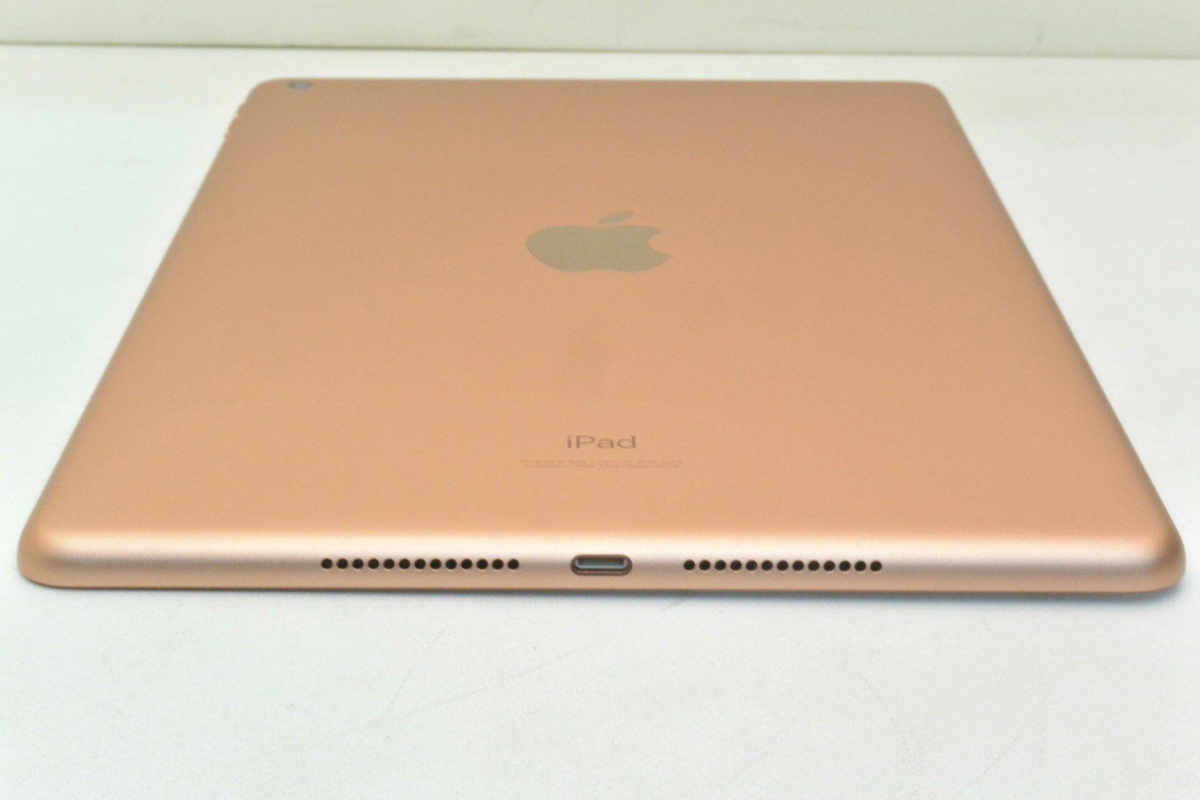 Wi-Fiモデル Apple iPad8 Wi-Fi 32GB iPadOS18.3.2 ゴールド MYLC2J/A 初期化済 【m026508】【中古】【K20250402】 - Image 3