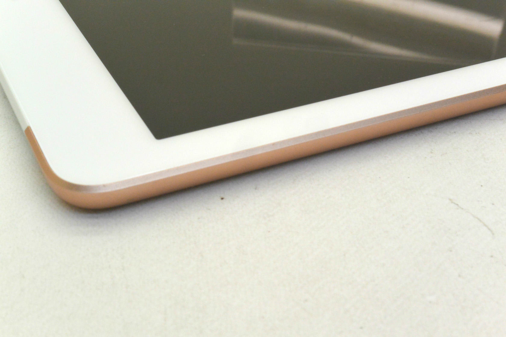 白ロム SIMフリー Apple iPad6 Wi-Fi+Cellular 32GB iPadOS17.7.10 ゴールド MRM02J/A 初期化済 【m027388】【中古】【K20251017】 - Image 3