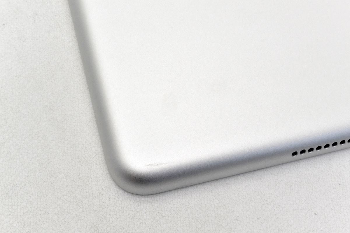 Wi-Fiモデル Apple iPad9 Wi-Fi 64GB iPadOS18.6.2 シルバー MK2L3J/A 初期化済 【m028019】【中古】【K20250912】