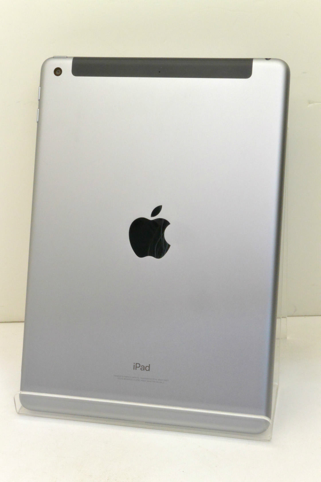 白ロム au SIMロックあり Apple iPad5 Wi-Fi+Cellular 32GB iPadOS16.7.11 スペースグレイ NP1J2J/A 初期化済 【m028043】【中古】【K20250912】 - Image 2