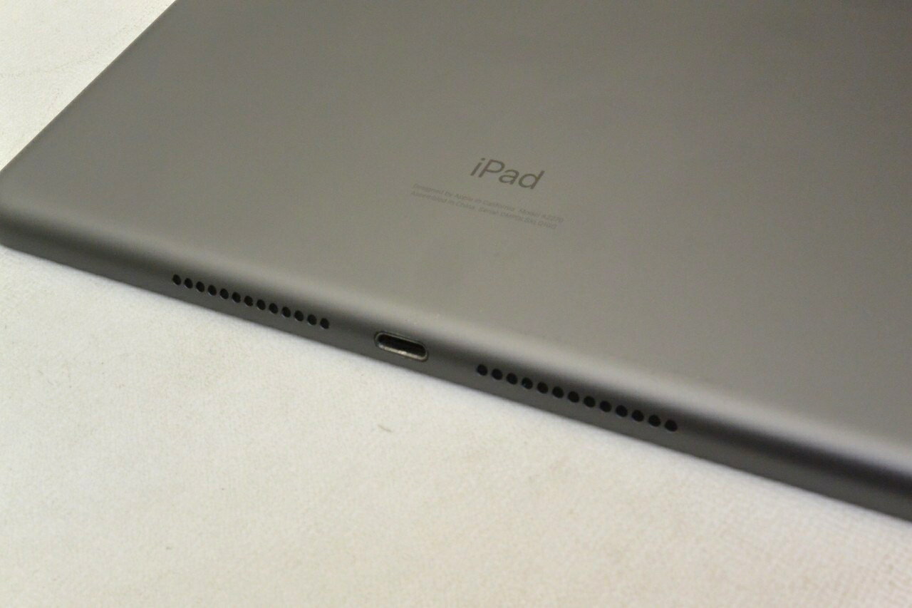 Wi-Fiモデル Apple iPad8 Wi-Fi 128GB iPadOS26.5 スペースグレイ MYLD2J/A 初期化済 【m030731】【中古】【K20260608】 - Image 3