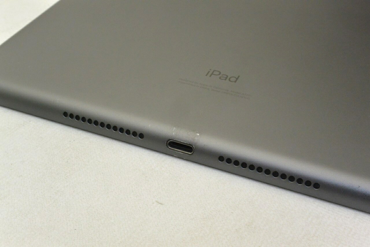 Wi-Fiモデル Apple iPad8 Wi-Fi 128GB iPadOS26.5 スペースグレイ MYLD2J/A 初期化済 【m030737】【中古】【K20260608】 - Image 3