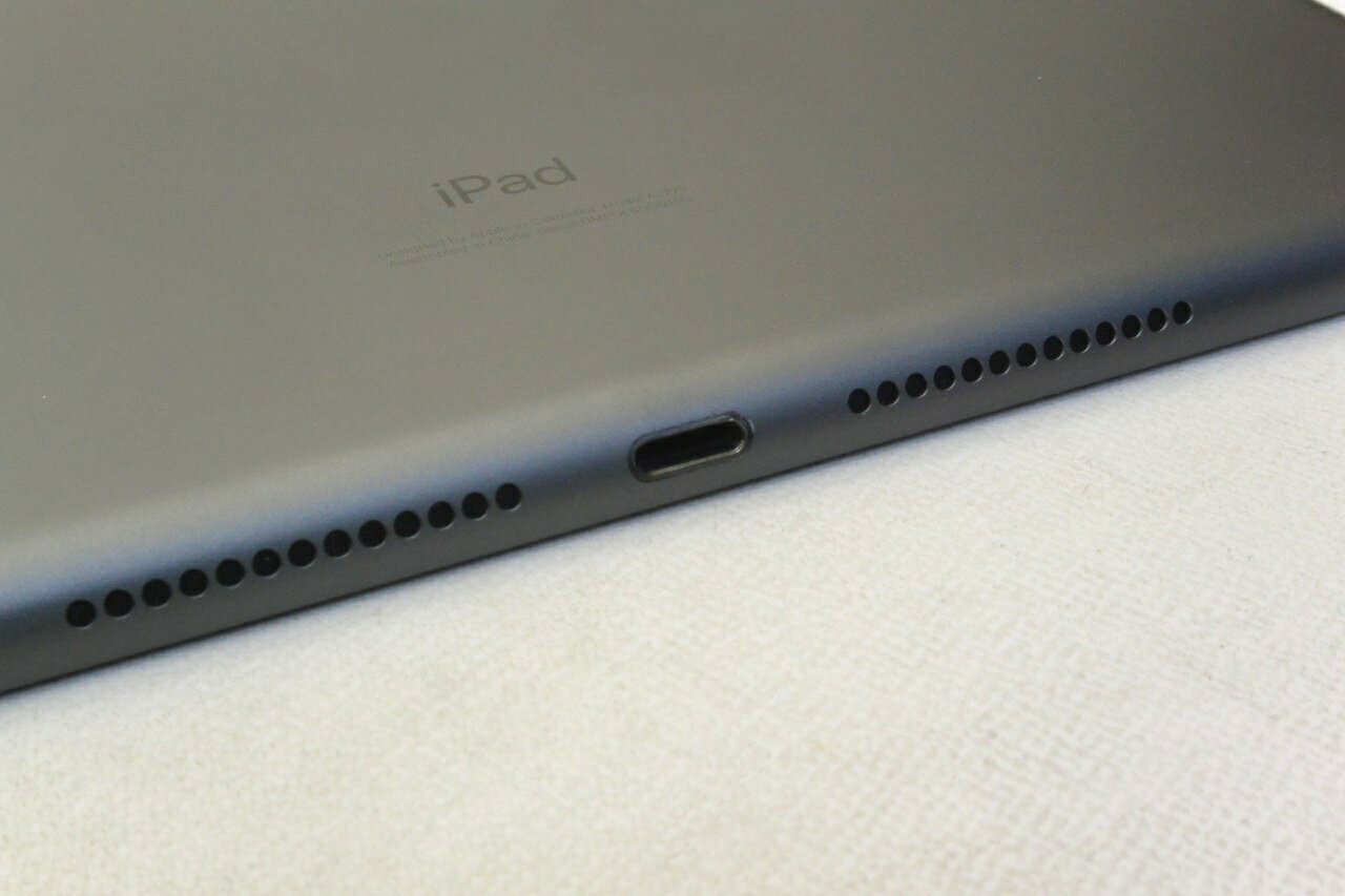 Wi-Fiモデル Apple iPad8 Wi-Fi 128GB iPadOS26.5 スペースグレイ MYLD2J/A 初期化済 【m030740】【中古】【K20260608】 - Image 3