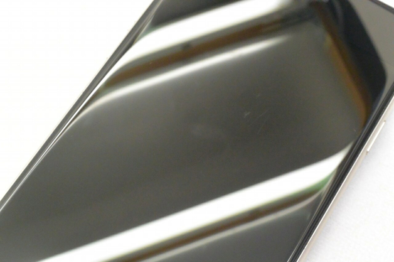 PCコンフルプレミアム楽天市場店の白ロム au SIMフリー Apple iPhoneSE(第3世代) 64GB iOS26.5 Starlight MMYD3J/A 初期化済 【m031333】【中古】【K20260529】｜アングル3