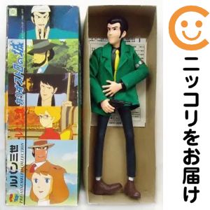 フィギュア ルパン三世〜カリオストロの城〜 （ニューバージョン） 「ルパン三世 カリオストロの城」 プレアセンブルコレクションNo.19【14日以内発送】 93年10月、MEDICOM TOY設立以前に企画されたひとつの商品があった。布製被服、複数の勘合部で構成されたビニールパーツ、彩色済完成品。それまでのホビーマーケットの商品概念を全く無視した、その企画がMEDICOM TOY商品開発のひとつの根幹となっている。 ●マルチアクションボディ（頭部・腕・腰・足首可動）●布製ジャケット脱着可能●インジェクション製ワルサーP38●新スリムパッケージ入り原型製作:浦頭 一夫■商品状態・中古品・商品画像はイメージです。（実際の商品の物ではございません）・サイズ：全高約30cm・商品のセット内容は以下の通りとなります。　ワルサーP38、説明書※記載されている内容以外の封入物・特典等は付属しておりません。中古品のため、外箱がある商品でも箱に痛み（キズ、日焼け、へこみ等）などの劣化がある場合がございます。詳細につきましては、お応えいたしかねます事を予めご了承ください。■発送につきまして・送料は当店にて負担いたします。・コンビニ/ATM支払いを選択されたお客様は、お支払いいただきましてから準備をいたします。・宅配便にて発送（運送会社の指定はできません。）※発送までにご注文日（お支払日）より8〜14日のお時間を頂いております。土日祝日は休業のため翌営業日の対応となります。メーカー：メディコム・トイ商品名：フィギュア ルパン三世〜カリオストロの城〜 （ニューバージョン） 「ルパン三世 カリオストロの城」 プレアセンブルコレクションNo.19作品：ルパン三世フィギュアも絶賛販売中♪☆コミ直をよろしくお願いします m(__)m