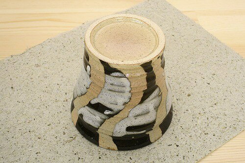 コミットアンド楽天市場店の国産 さざ波　ロックカップ（白） 陶器 湯呑 和食器 和風 和モダン おしゃれ コップ 日本製｜アングル3