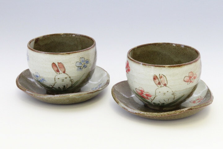 日本製 花兎 陶碗皿（紅） レトロ コップ 湯呑み 国産 贈り物 ギフト プレゼント シンプル かわいい 和風 和モダン