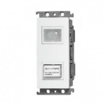 �ѥʥ��˥å� ���������EE�����å���ư���� 3A 100V�� �ۥ磻�� WTF4991W