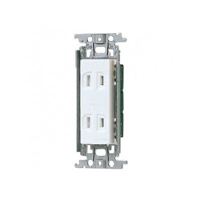 �ѥʥ��˥å� �ե륫�顼 ������֥륳�󥻥�� �����������ߥʥ��� �������� 15A 125V �ۥ磻�� WN1532SW