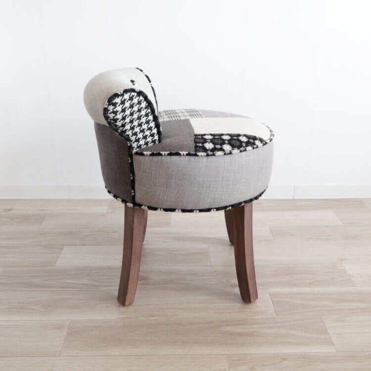 パッチワークデザインチェアー ライトグレー コンパクト パッチワーク カフェチェア 椅子 イス チェアー 書斎 ダイニングチェアー シンプル 北欧 高級感 2