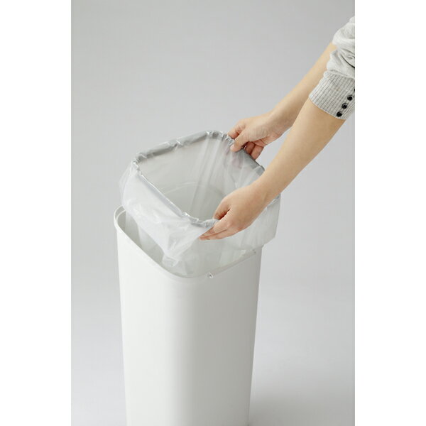 送料無料 スムースプッシュダストボックス 20L フタ付き ふた付き ごみ箱 ゴミ箱 トラッシュカン トラッシュボックス 大容量 リビング 台所 キッチン 野外 インテリア アンティーク 北欧 レトロ モダン ブルックリン 西海岸 おしゃれ ホワイト [3]