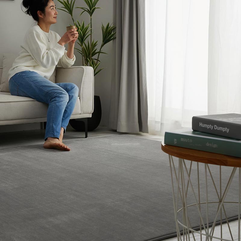 高密度ウレタンラグ 190x240cm グレー はっ水 すべり止め 低ホルムアルデヒド ホットカーペットカバー 床暖房対応 防音 底付き感解消 マイクロファイバー 薄手 無地 シンプル [2]