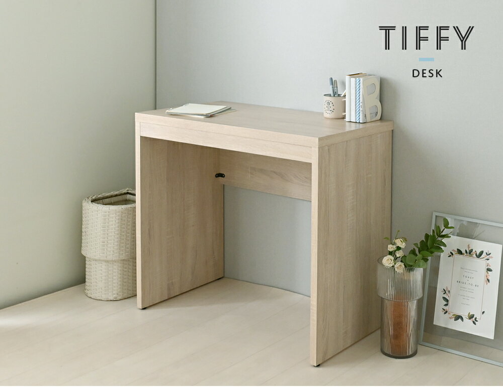 デスク 80cm幅 スマート木製 おしゃれ コンパクト 北欧 スタイリッシュ モダン TIFFY パソコンデスク 勉強机 ワークデスク ワンルーム 1人暮らし かわいい シンプル シック 作業台 メイク台 在宅勤務 リモートワーク 2
