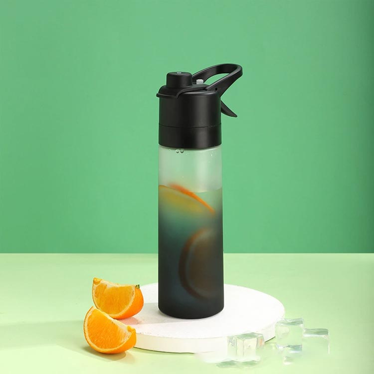 ウォーターボトル ミスト機能 ドリンクミスト 650ml 自転車 冷却グッズ 直飲み ミ...
