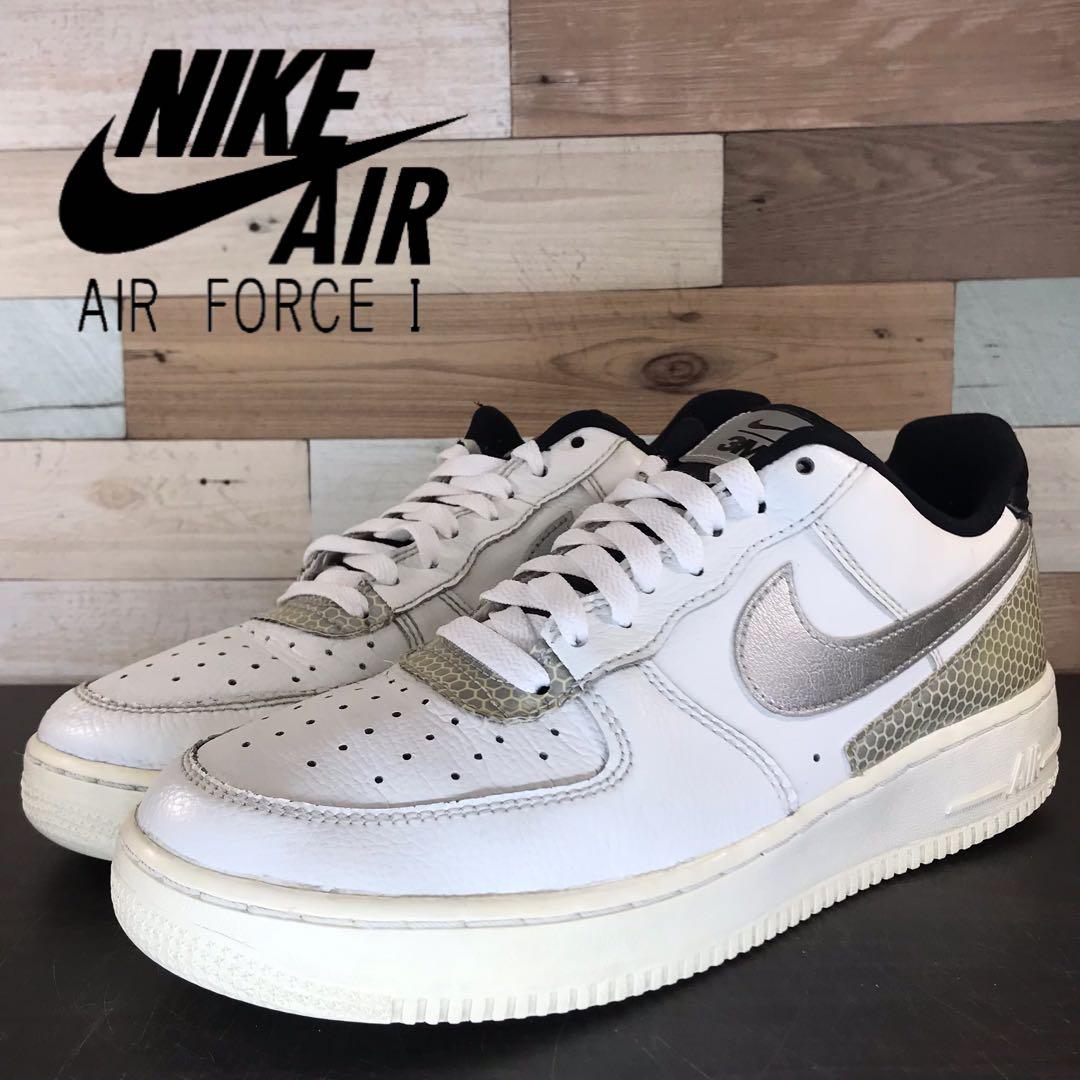 樂天商城 - ＼6月限定エントリーでP10倍／【中古】NIKE AIR FORCE 1 07 LV8 26.5cm U09194