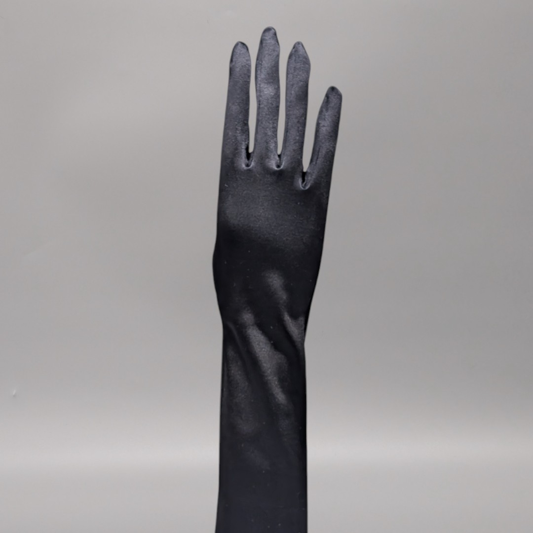 85　SS-60-1　400-560黒 スパンサテン　60cmグローブ