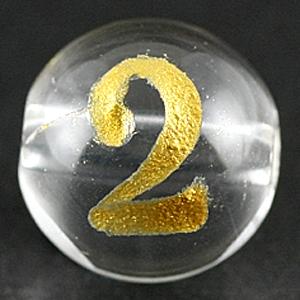 Rakuten - 【彫刻ビーズ】水晶 8mm (金彫り) 数字「2」 (横穴) [1粒売り(バラ売り)] 【パワーストーン 天然石 アクセサリー】