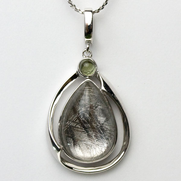 ★楽天スーパーセール★☆高品質☆【ペンダント】ギベオン隕石 (しずく型タイプ) (モルダバイト付)【あす楽..