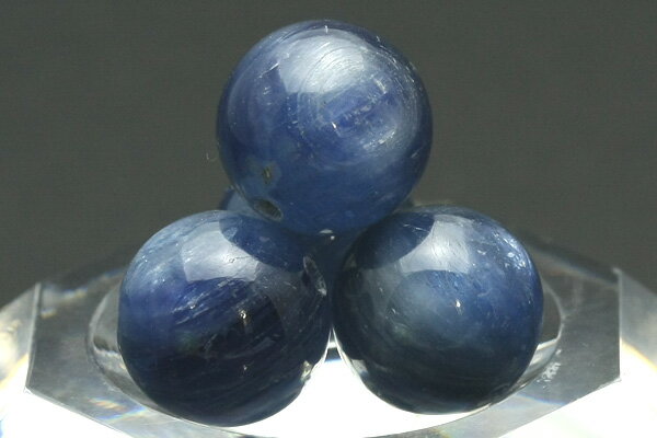 【丸ビーズ】カイヤナイト (3A) 10mm (ブラジル産) [1粒売り(バラ売り)] 【パワーストーン 天然石 アク..