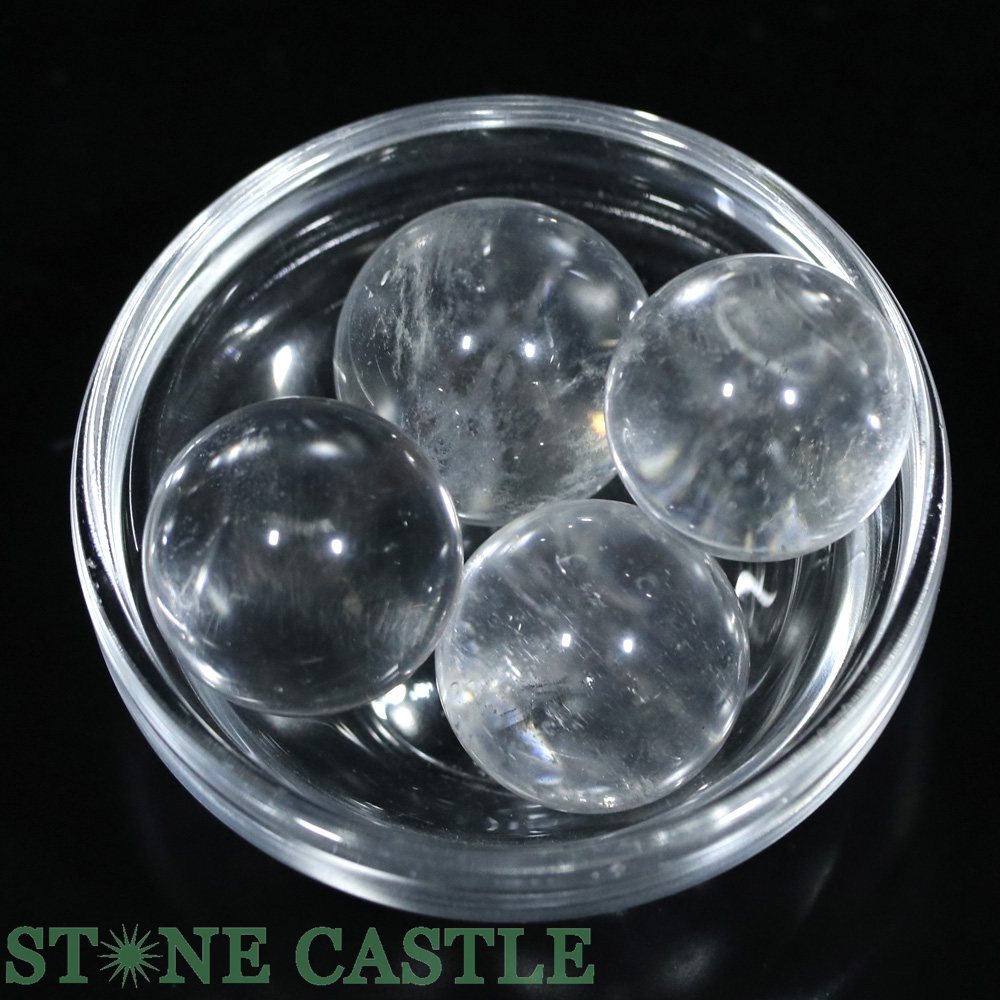 ※こちらの商品は欠けや傷、クラックなどが見られるため、特別価格での販売です。交換・返品はお受けできません。【仕様】直径：約19〜24mm【パワーストーン】水晶：万能のパワーストーンとしてお馴染みです。邪気祓い、場の浄化の他、あらゆる開運のサ...