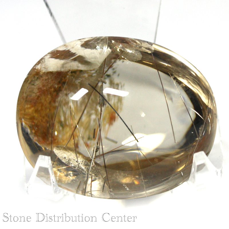 【特徴】水中を覗いているような不思議な景色が楽しめます。透明感が非常に高い水晶で、内包物がよく確認できとても見応えがあります。【仕様】サイズ：約43x35x26mm【パワーストーン】ルチルクォーツ：透明な水晶に針が入ることで、万能の開運石で...