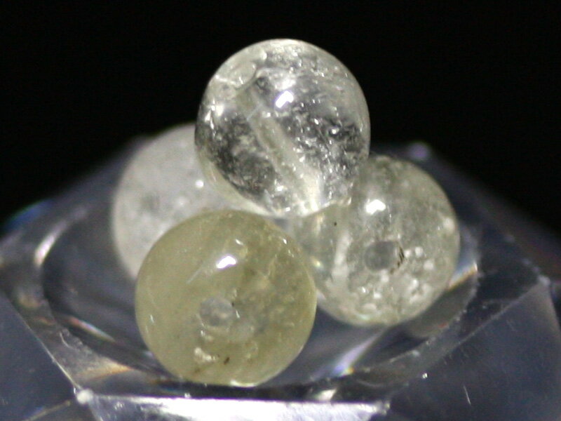 【丸ビーズ】リビアングラス (5A) 6mm [1粒売り(バラ売り)] 【パワーストーン 天然石 アクセサリー】