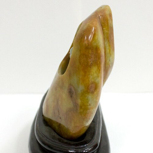 ☆高級一点物☆【彫刻置物】本翡翠 (台付き) No.18 【パワーストーン 天然石 アクセサリー】