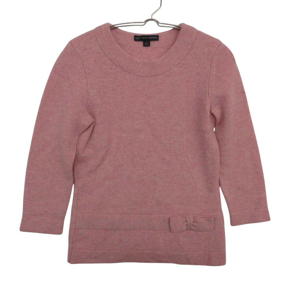 商品名 Brooks Brothers ブルックスブラザーズ ニット ウール100％ リボン 七分袖 ハイゲージ カットソー トップス ピンク S レディース 【中古】 Brooks Brothers knit 100% Wool Ribbon Three-Quarter Sleeve High-Gauge Cut and Sew Top pink S LADYS 【Used item】 Brooks Brothers 针织 100%羊毛缎带七分袖高针法裁剪缝制上衣 粉色的 S 女性的 【二手物品】 表記サイズ S 実寸サイズ 【肩幅】約37cm 【着丈】約53cm 【身幅】約41cm 【袖丈】約48cm 素材 【画像参照】 色 ピンク ※照明や撮影環境、お使いのモニター設定状況により 実物とお色が違って見える場合がございます。 予めご了承下さい。 状態ランク AB 状態説明 ◆外側◆ ・首回り：薄汚れ ・胸部：汚れ ・腹部：汚れ ・全体：柔軟剤の臭いあり 全体的に毛羽立ち 上記記載のダメージ等がありますが、その他に目立ったダメージはなく、問題なくご使用いただける商品です。※あくまでも中古品ですので掲載写真や記載内容をご確認いただき、ご理解の上ご購入ください。中古品を扱っているため、元の商品のデザインや形状が全て把握できかねますので、予めご了承下さい。 付属品 付属品なし。 状態ランクについて 注意事項 ・弊社の取り扱っているすべてのお品物は顧客様からの買取・ブランド品専門の古物市場で弊社が正規品と判断したお品物になります。 ・弊社では仕入れ後の検品でも再度商品一点一点の真贋を確認し、正規品と判断したお品物ののみを取り扱っております。 ・それでも万が一、お客様が購入後に偽物と判断された場合はその理由と根拠をご提示いただければ商品代金と送料を全額ご返金致しますので安心してご購入下さい。 ・付属品は写真に写っているものが全てになります。画像は実物を撮影していますのでご安心ください。 ・商品画像はできる限り現品を再現するように心がけておりますが、ご利用のモニターにより実物と多少異なる場合がございます。 ・他サイトにて販売している商品です。多少のお時間差にて欠品になることもございます。予めご了承頂ますようお願い致します。 ・古着に関して、商品チェックは行っておりますが、記載以外に細かい汚れやダメージ等がある場合もございます。特に中古衣類は見る方によって状態の価値観が異なりますので、トラブルを避けるため、神経質な方や完璧な商品を求められる方はご注文をお控えくださいますようお願い申し上げます。 ・本商品は商品登録後、畳んだ状態で袋に入れて保管しています。 ・保管期間によってはシワや型崩れが発生する可能性がございますので、ご了承ください。 ・弊社及び提携先の倉庫の営業日は平日のみになります。 ・土日祝についてはご質問やご相談を頂いても対応できない場合がございますので、ご了承ください。 発送について ・ストア休業日の注文は翌1〜2営業日に発送。 商品についての質問 ・こちらの商品は倉庫にて保管しております。ご質問を頂いた際、お時間をいただく場合がございますのでご了承ください。