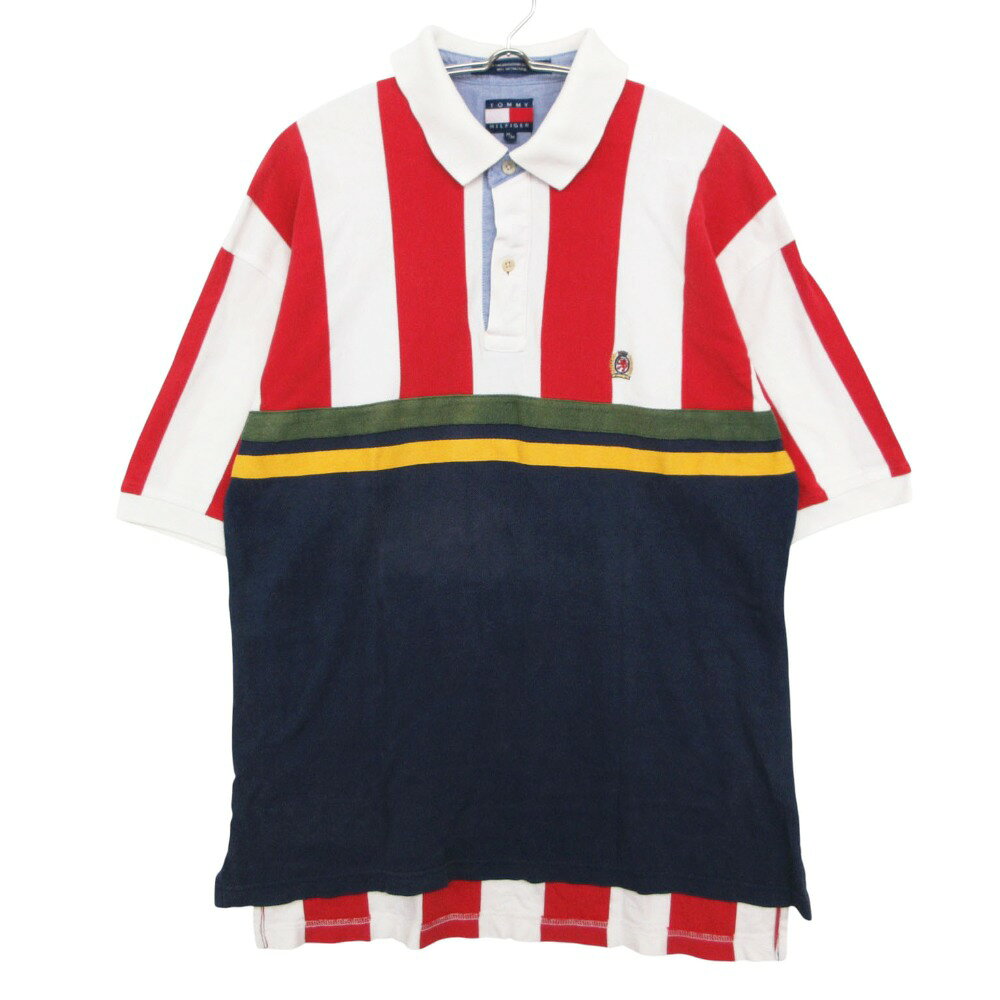 商品名 TOMMY HILFIGER トミーヒルフィガー ポロシャツ ストライプ柄 半袖 トップス プルオーバー 天竺 サイドスリット 前後差 ホワイト M【L】 メンズ 【中古】 TOMMY HILFIGER Polo shirt Striped Pattern Short-Sleeve Pullover Top, Jersey Knit, Side Slits, High-Low Length white M【L】 MENS 【Used item】 表記サイズ M（L） 実寸サイズ 【肩幅】約52cm 【着丈】約71.5cm 【身幅】約52.5cm 【袖丈】約24cm 素材 【画像参照】 色 ホワイト / レッド 注：照明や撮影環境、お使いのモニター設定状況により 実物とお色が違って見える場合がございます。 予めご了承下さい。 状態ランク AB 状態説明 ■外側■ ・腹部：シワ、色褪せ ・裾：シワ ・左腕：糸のほつれ ・背面：シワ 上記記載のダメージ等がありますが、その他に目立ったダメージはなく、問題なくご使用いただける商品です。※あくまでも中古品ですので掲載写真や記載内容をご確認いただき、ご理解の上ご購入ください。中古品を扱っているため、元の商品のデザインや形状が全て把握できかねますので、予めご了承下さい。 付属品 付属品なし。 状態ランクについて 注意事項 ・弊社の取り扱っているすべてのお品物は顧客様からの買取・ブランド品専門の古物市場で弊社が正規品と判断したお品物になります。 ・弊社では仕入れ後の検品でも再度商品一点一点の真贋を確認し、正規品と判断したお品物ののみを取り扱っております。 ・それでも万が一、お客様が購入後に偽物と判断された場合はその理由と根拠をご提示いただければ商品代金と送料を全額ご返金致しますので安心してご購入下さい。 ・付属品は写真に写っているものが全てになります。画像は実物を撮影していますのでご安心ください。 ・商品画像はできる限り現品を再現するように心がけておりますが、ご利用のモニターにより実物と多少異なる場合がございます。 ・他サイトにて販売している商品です。多少のお時間差にて欠品になることもございます。予めご了承頂ますようお願い致します。 ・古着に関して、商品チェックは行っておりますが、記載以外に細かい汚れやダメージ等がある場合もございます。特に中古衣類は見る方によって状態の価値観が異なりますので、トラブルを避けるため、神経質な方や完璧な商品を求められる方はご注文をお控えくださいますようお願い申し上げます。 ・本商品は商品登録後、畳んだ状態で袋に入れて保管しています。 ・保管期間によってはシワや型崩れが発生する可能性がございますので、ご了承ください。 ・弊社及び提携先の倉庫の営業日は平日のみになります。 ・土日祝についてはご質問やご相談を頂いても対応できない場合がございますので、ご了承ください。 発送について ・ストア休業日の注文は翌1〜2営業日に発送。 商品についての質問 ・こちらの商品は倉庫にて保管しております。ご質問を頂いた際、お時間をいただく場合がございますのでご了承ください。