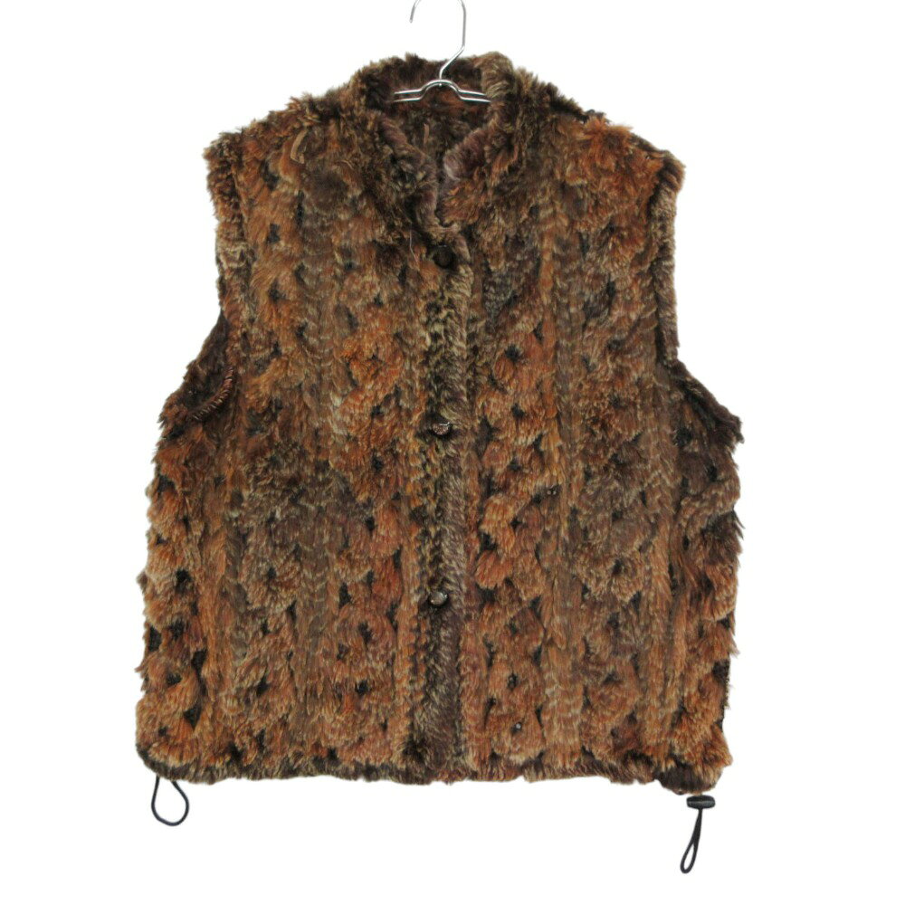 商品名 ベスト ニッティング リアルファー 本毛皮 ベスト アウター ライトブラウン レディース 【中古】 Best Knitted Real Fur Vest Outerwear light brown LADYS 【Used item】 実寸サイズ 【肩幅】約41cm 【着丈】約55cm 【身幅】約54cm 素材 【画像参照】 色 ライトブラウン 注：照明や撮影環境、お使いのモニター設定状況により 実物とお色が違って見える場合がございます。 予めご了承下さい。 状態ランク AB 状態説明 ■外側■ ・背面：糸のほつれ ・全体：背面首元、数か所糸が出ている部分あり。 上記記載のダメージ等がありますが、その他に目立ったダメージはなく、問題なくご使用いただける商品です。※あくまでも中古品ですので掲載写真や記載内容をご確認いただき、ご理解の上ご購入ください。中古品を扱っているため、元の商品のデザインや形状が全て把握できかねますので、予めご了承下さい。 付属品 付属品なし。 備考 ブランドタグ、サイズ表記なし。 状態ランクについて 注意事項 ・弊社の取り扱っているすべてのお品物は顧客様からの買取・ブランド品専門の古物市場で弊社が正規品と判断したお品物になります。 ・弊社では仕入れ後の検品でも再度商品一点一点の真贋を確認し、正規品と判断したお品物ののみを取り扱っております。 ・それでも万が一、お客様が購入後に偽物と判断された場合はその理由と根拠をご提示いただければ商品代金と送料を全額ご返金致しますので安心してご購入下さい。 ・付属品は写真に写っているものが全てになります。画像は実物を撮影していますのでご安心ください。 ・商品画像はできる限り現品を再現するように心がけておりますが、ご利用のモニターにより実物と多少異なる場合がございます。 ・他サイトにて販売している商品です。多少のお時間差にて欠品になることもございます。予めご了承頂ますようお願い致します。 ・古着に関して、商品チェックは行っておりますが、記載以外に細かい汚れやダメージ等がある場合もございます。特に中古衣類は見る方によって状態の価値観が異なりますので、トラブルを避けるため、神経質な方や完璧な商品を求められる方はご注文をお控えくださいますようお願い申し上げます。 ・本商品は商品登録後、畳んだ状態で袋に入れて保管しています。 ・保管期間によってはシワや型崩れが発生する可能性がございますので、ご了承ください。 ・弊社及び提携先の倉庫の営業日は平日のみになります。 ・土日祝についてはご質問やご相談を頂いても対応できない場合がございますので、ご了承ください。 発送について ・ストア休業日の注文は翌1〜2営業日に発送。 商品についての質問 ・こちらの商品は倉庫にて保管しております。ご質問を頂いた際、お時間をいただく場合がございますのでご了承ください。