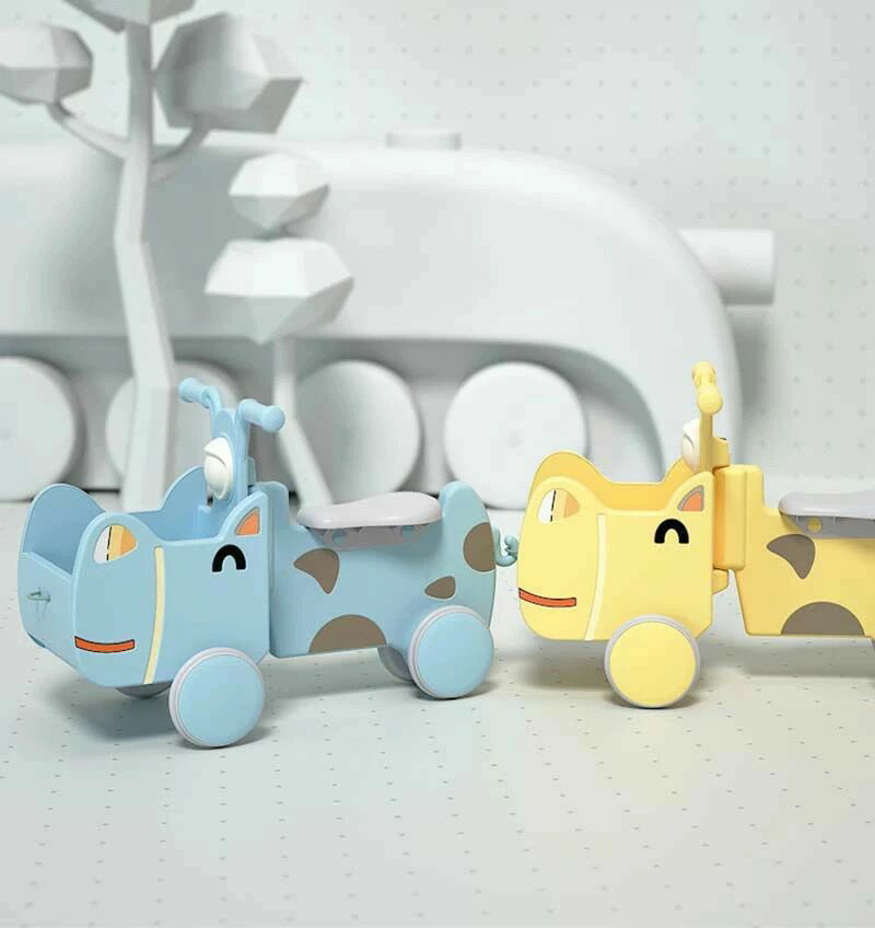 室内 屋外 足けり 乗用玩具 知育玩具 キッズスポーツカー 乗物玩具 室内玩具 子供用乗物 トレイン クラシックカー レトロカー 乗用玩具 足けり乗用玩具 3