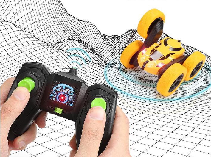 Comset 楽天市場店のロボットプラザラジコンカー オフロード ラジコン アクションバギー 四駆 両面走行 子供 おもちゃ 男の子 こども向け 4wd 速い 屋内外 リモコンカー 誕生日 プレゼント 子供 男の子 小学生 贈り物｜アングル2