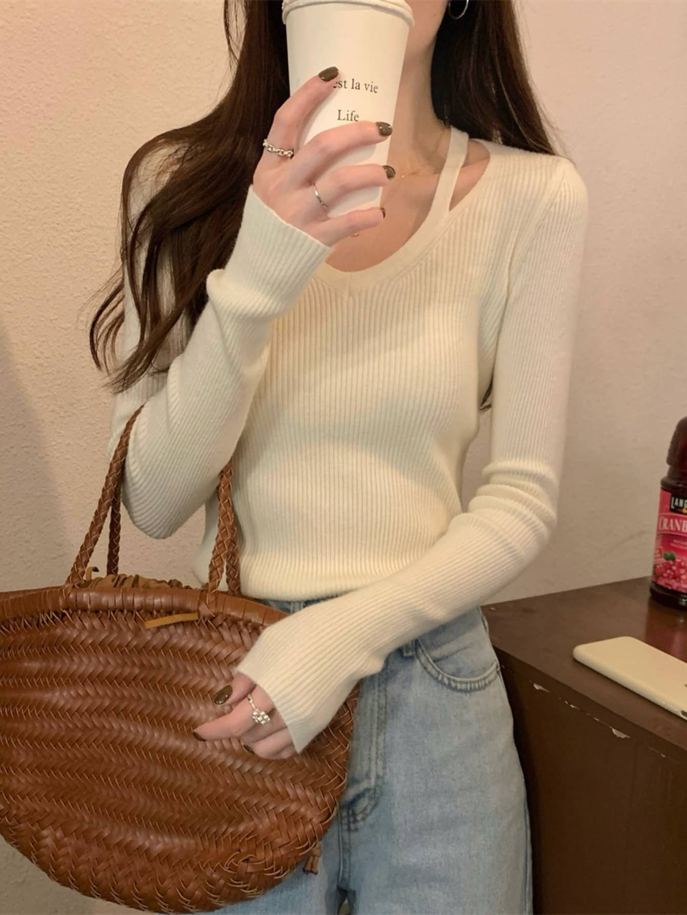 【ネックストラップ】 ニット レディース Vネック セーター 長袖 リブニット トップス タイト スリム フィット チョーカー風 デコルテ 韓国ファッション あざと可愛い きれいめ フェミニン インナー 重ね着 ストレッチ 伸縮性 秋 冬 春 暖かい 着痩せ 細見え