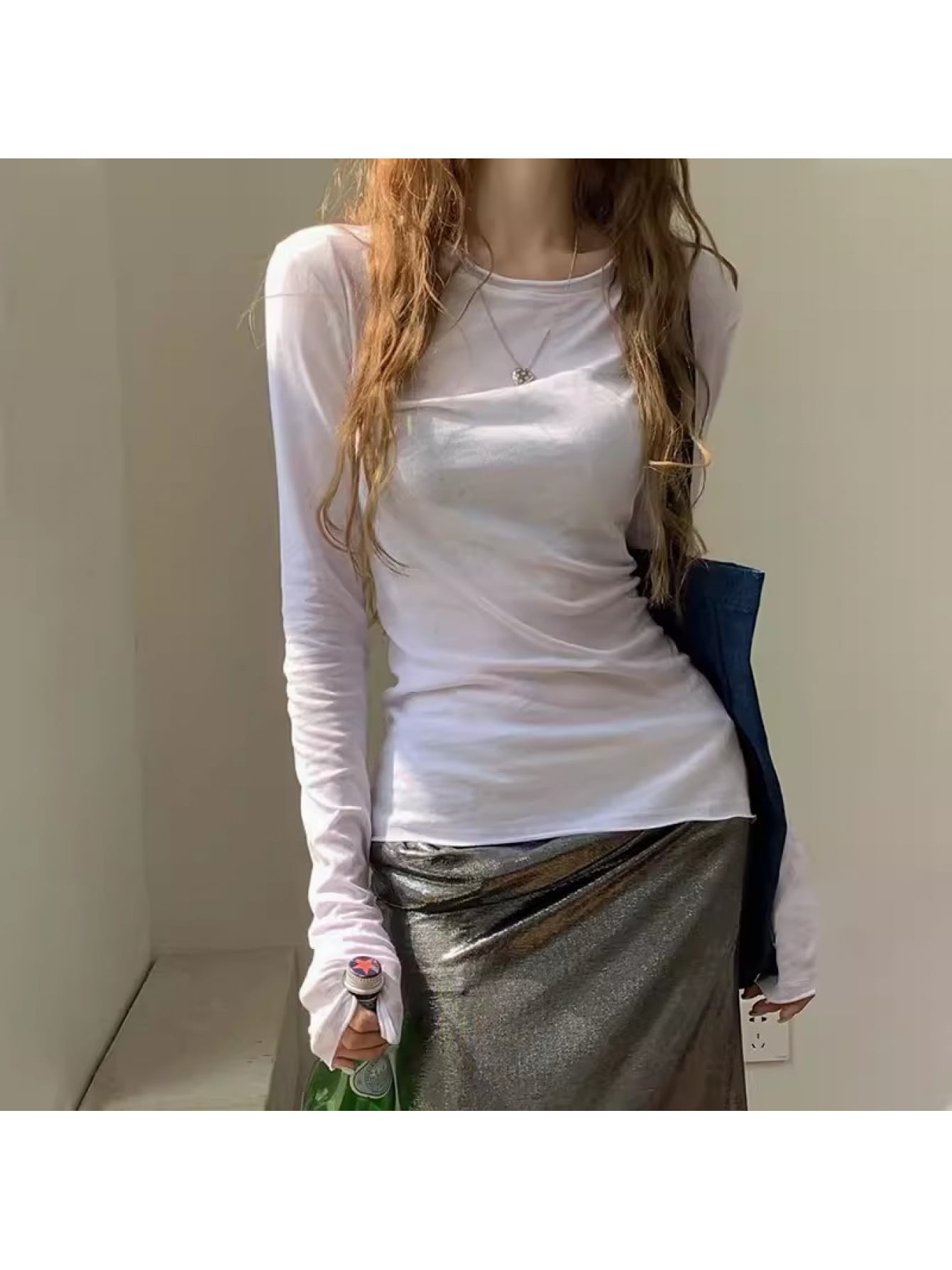 乐天商城 - シアー Tシャツ レディース 長袖 カットソー ロンT シースルー トップス インナー 透け感 重ね着 レイヤード クルーネック 丸首 タイト スリム 細身 着痩せ 細見え 体型カバー 二の腕カバー 薄手 柔らかい 伸縮性 ストレッチ 無地 シンプル 日焼け対策 UV対策 冷房対策