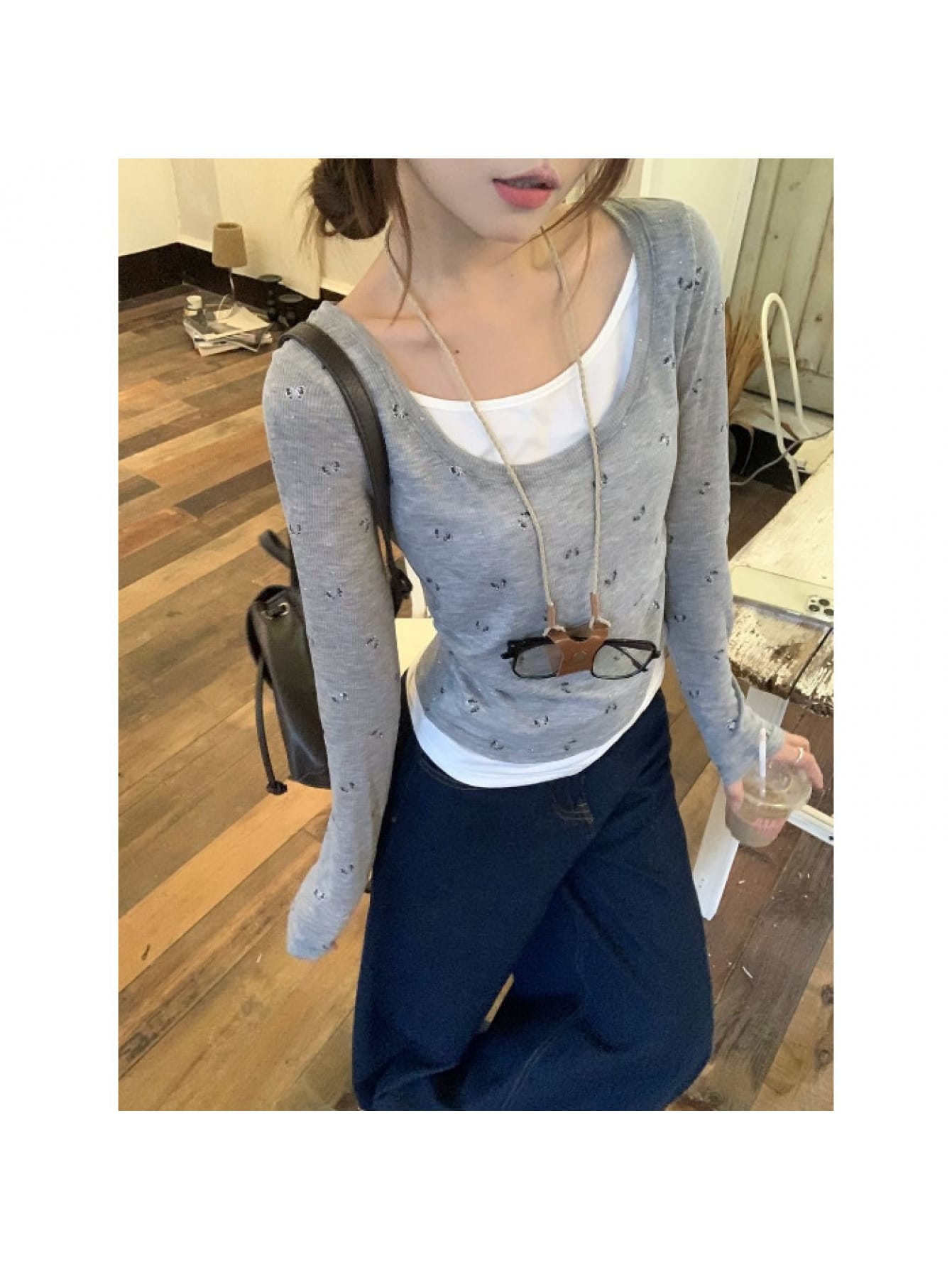 樂天商城 - 【レイヤード風】 カットソー レディース 長袖 Tシャツ フェイクレイヤード ロンT ティーシャツ 総柄 プリント リブ ニットソー トップス クルーネック Uネック 重ね着風 配色 切り替え 細身 タイト スリム 着痩せ 華奢見え 韓国ファッション カジュアル きれいめ