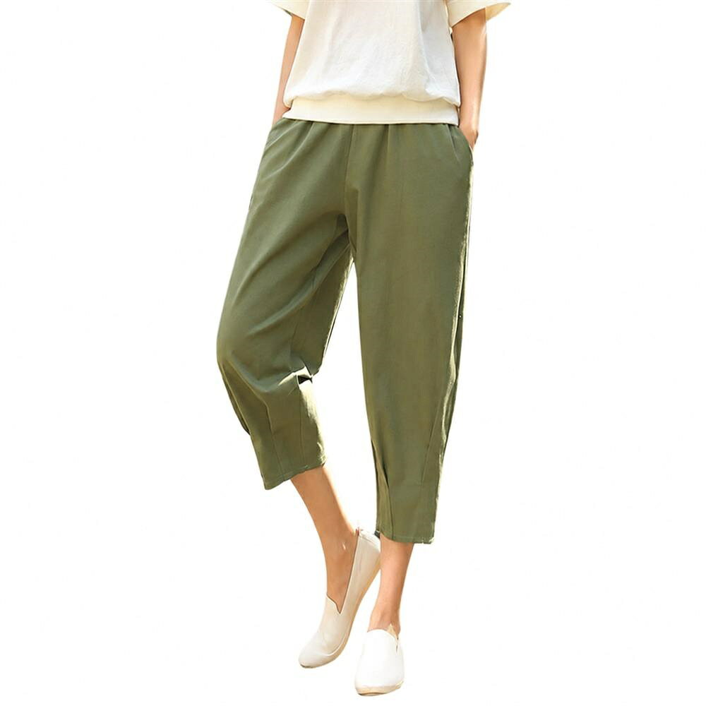 　　　 ◆◇◆売れている秘密◆◇◆ 【ナチュラルな素材感】肌触りの良い綿麻パンツは、リネン特有の清涼感と綿の柔らかさを兼ね備えています。シンプルで洗練されたデザインのリネンパンツは、どんなトップスとも相性が良く、大人のナチュラルスタイルを演出します。素材の風合いが引き立つレディース夏服で、日常に心地よい安らぎを与えます。 【美脚シルエットを実現】ゆったりとしたサルエルパンツのシルエットが、気になる腰回りや太ももを自然に体型カバーします。裾に向かって細くなるテーパードパンツのデザインは、脚のラインをすっきりと見せる効果があります。リラックス感がありながら、ルーズになりすぎない絶妙なシルエットが魅力の一着です。 【一日中続く快適な着心地】抜群の通気性を誇るレディースカジュアルパンツは、蒸れにくく暑い夏でも一日中爽やかに過ごせます。ウエストゴム仕様のワイドパンツなので、着脱もスムーズで締め付け感がありません。普段使いから旅行、お出かけまで、アクティブなシーンでもストレスフリーに活躍する万能なアイテムです。 【こだわりのディテール】足首を程よく見せる八分丈や七分丈の絶妙なレングスが、足元に軽やかな印象を与えます。丁寧な仕立てのクロップドパンツは、型崩れしにくく長くご愛用いただけます。自宅で簡単にお手入れができるので、毎日のコーディネートに欠かせない耐久性の高いレディースボトムスとして重宝します。 【幅広いシーンで活躍】20代から50代まで幅広い層に支持されるガウチョパンツ風の涼しいパンツです。スニーカーと合わせてカジュアルに、パンプスと合わせてきれいめにと、自由自在に表情を変える夏のボトムスです。自分へのご褒美はもちろん、大切な方へのプレゼントとしても喜ばれるなロングパンツです。 　　　◆◇◆注意事項◆◇◆ご覧のモニターの環境、撮影環境により実物と色味が異なって見える場合がございます。湿った状態で他のものと擦り合わせると色が移る恐れがあります。濃色品の洗濯時は、白色、淡色と分けて洗ってください。説明 【ナチュラルな風合い】肌に優しい天然素材の質感を活かした綿麻パンツは、さらりとした爽やかな肌触りが魅力です。ゆったりとしたワイドパンツのシルエットが、大人のリラクシーなスタイルを演出。リネンパンツ特有のナチュラルな表情が、夏のコーディネートに洗練された抜け感と涼しげな印象をプラスします。 【抜群の通気性と快適さ】蒸し暑い季節でも快適に過ごせるサルエルパンツは、優れた通気性と吸湿性を兼ね備えています。脚のラインを拾わない設計の夏用ズボンは、風通しが良く汗をかいても肌に張り付きにくいのが特徴。開放感のあるサルエルパンツなら、真夏の外出時やアクティブなシーンでも一日中涼しく過ごせます。 【体型カバーと美シルエット】お腹周りを優しく包み込むハイウエストパンツは、ゴム仕様で長時間の着用でも締め付け感がなく快適です。裾に向かって緩やかに細くなるテーパードパンツのデザインが、気になる腰回りをカバーしながらスッキリ見せを実現。履き心地抜群のイージーパンツは、理想のスタイルを叶えます。 【絶妙な丈感で足元軽やか】足首を華奢に見せる七分丈パンツは、サンダルやスニーカーなど、どんなシューズとも相性が良くバランスの取れた着こなしを提案します。丈夫な生地を採用した8分丈パンツは、型崩れしにくく毎日の洗濯などお手入れも簡単。丁寧な縫製で仕上げた裾しぼりパンツは、長く愛用できる一着です。 【幅広いシーンで着回し自在】シンプルで飽きのこないデザインのカジュアルパンツは、デイリーユースから旅行、部屋着までマルチに活躍します。動きやすさを重視したボトムスは、忙しい日常を送る女性の強い味方。実用性とトレンド感を両立したカジュアルパンツは、自分用にはもちろん、大切な方への贈り物にも最適です。