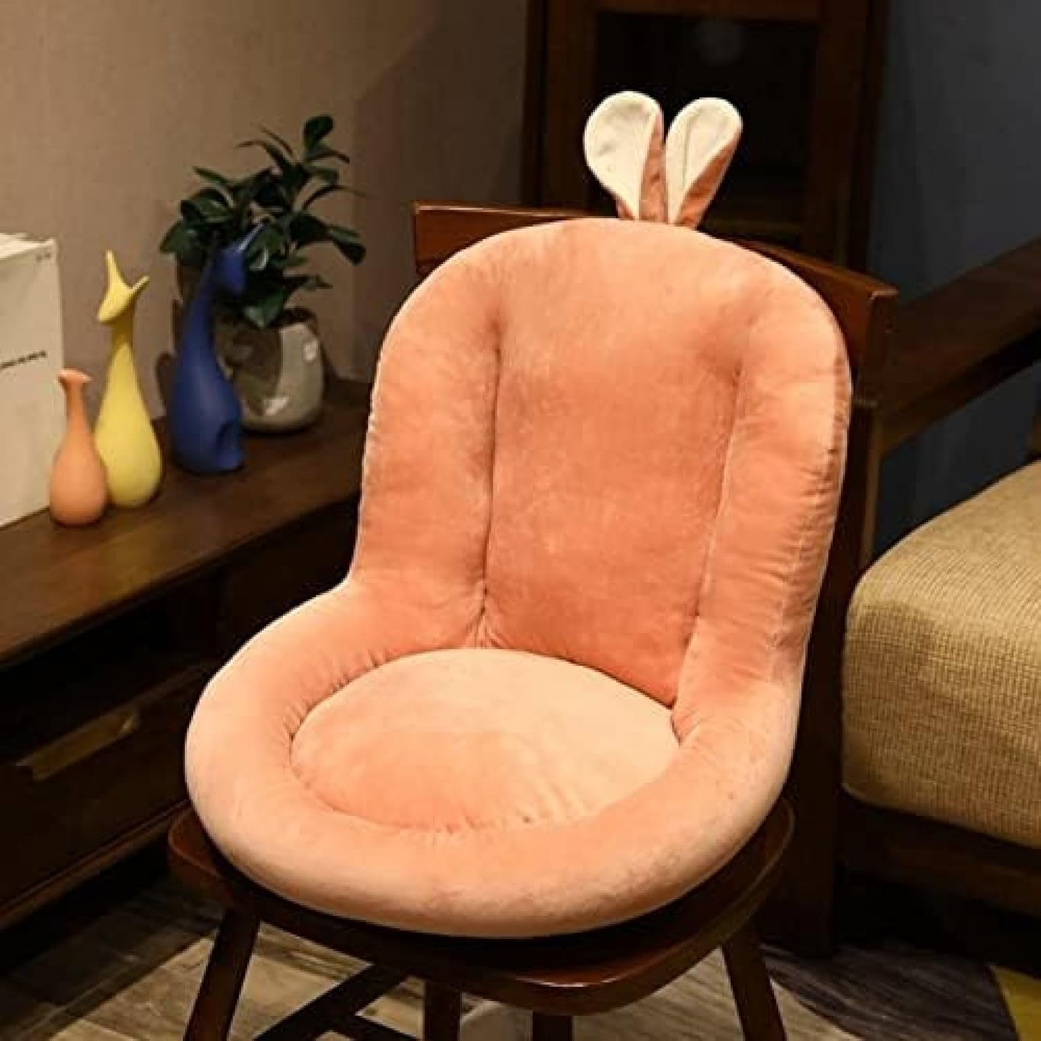 　　　 ◆◇◆売れている秘密◆◇◆ 詰め物：PP綿　サイズ：45*45*40cm ベッドやソファなど、どんな場所にも置けるコンパクトなサイズ。窓の敷居など、子供たちが安全に過ごせるようにも配慮されています。 サイドポケット付きで、スマホやリモコンを置くのに便利。読書やテレビ視聴など、リラックスした時間を過ごす際に最適なアイテムです。 肌触りの良い素材で、柔らかくふわふわした感触が心地よい。取り外し可能な芯でお手入れも簡単です。 シンプルなデザインなので、北欧風のインテリアにも和室?洋室にもよく合います。母の日や父の日、誕生日などの贈り物にもおすすめです。 　　　◆◇◆注意事項◆◇◆ご覧のモニターの環境、撮影環境により実物と色味が異なって見える場合がございます。湿った状態で他のものと擦り合わせると色が移る恐れがあります。濃色品の洗濯時は、白色、淡色と分けて洗ってください。説明 -