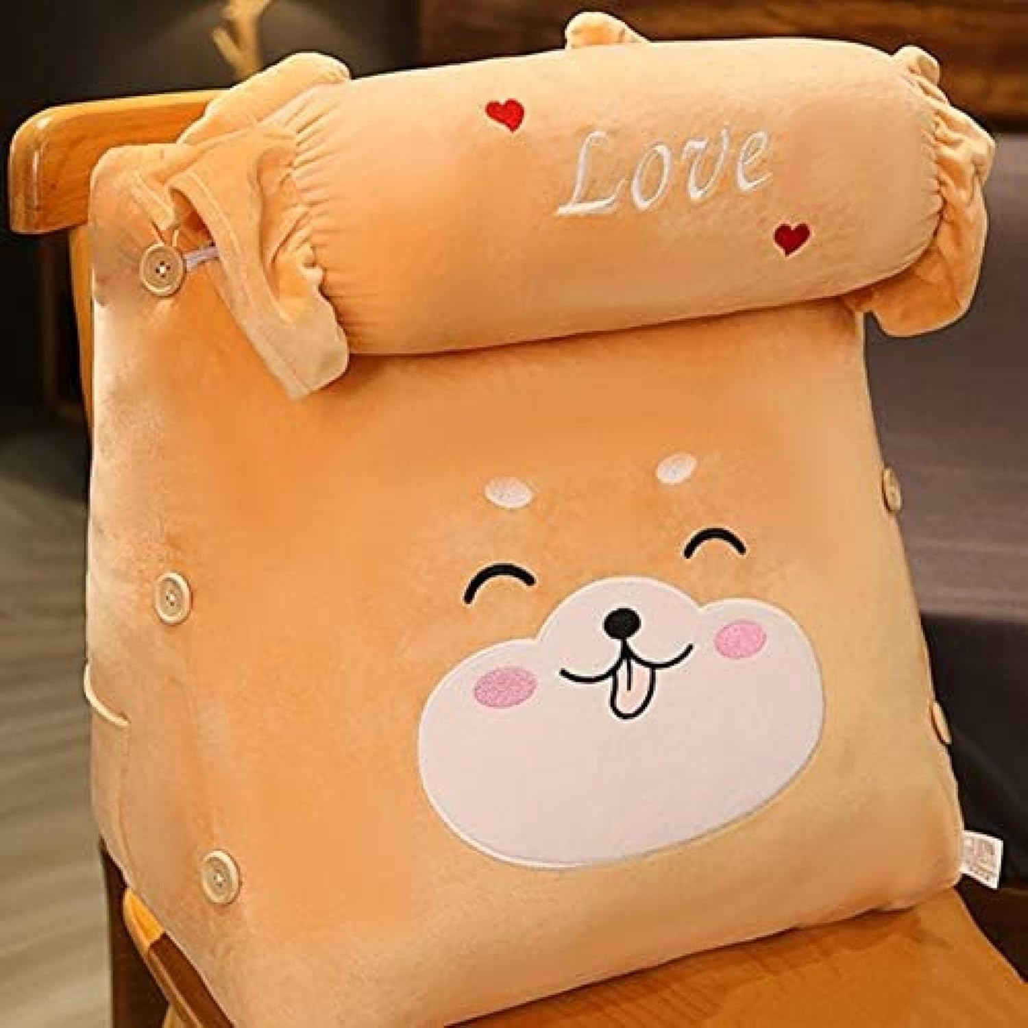 　　　 ◆◇◆売れている秘密◆◇◆ 【素材】高品質のポリエステル 、内部高密度ぬいぐるみ充填、良好な弾力性と耐久性で作られた柔らかくて快適なヘッドボードクッション。 おしゃれでかわいい筒型の枕付き三角クッション。ソファに置いて肘置きや枕にするのに最適な傾斜とサイズ。 洗濯が簡単なデザイン。付属のボタンと隠しジッパーで取り外して洗濯が可能。 北欧風から和室まで幅広いインテリアに合わせることができる無地のクッション。 様々な贈り物に最適。母の日、父の日、クリスマス、誕生日、新築祝いなどの贈答品としておすすめ。 　　　◆◇◆注意事項◆◇◆ご覧のモニターの環境、撮影環境により実物と色味が異なって見える場合がございます。湿った状態で他のものと擦り合わせると色が移る恐れがあります。濃色品の洗濯時は、白色、淡色と分けて洗ってください。説明 -