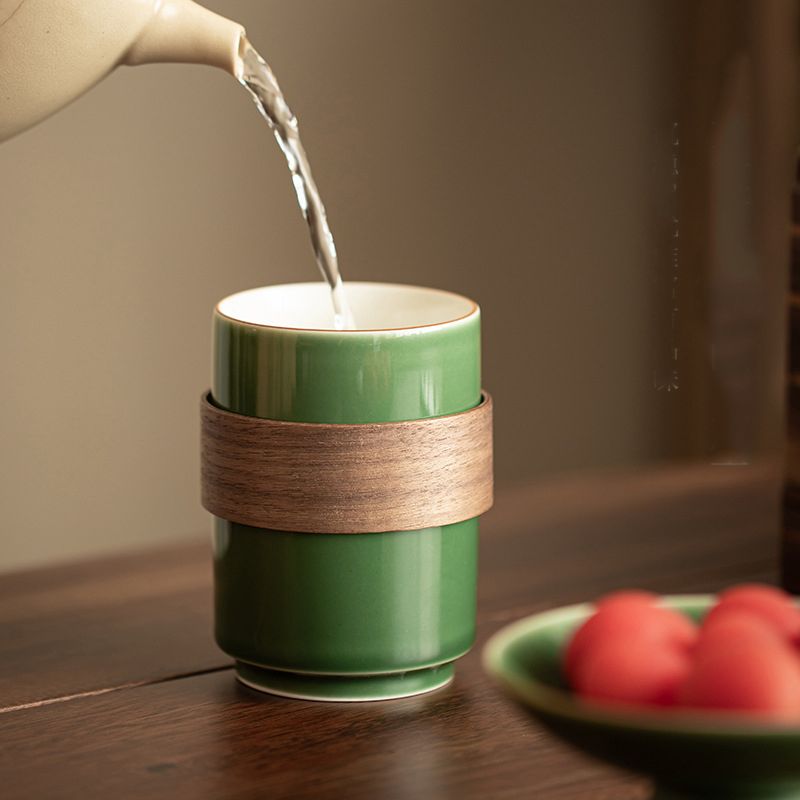 Nartoostonの湯呑み 和食器 木製スリーブ付き 陶器 コップ セラミック 湯飲み茶碗 おしゃれ 湯のみ 大容量 耐熱 持ちやすい はがせるスリーブ 煎茶碗 湯飲み ロックグラス ビール タンブラー フリーカップ お｜アングル3