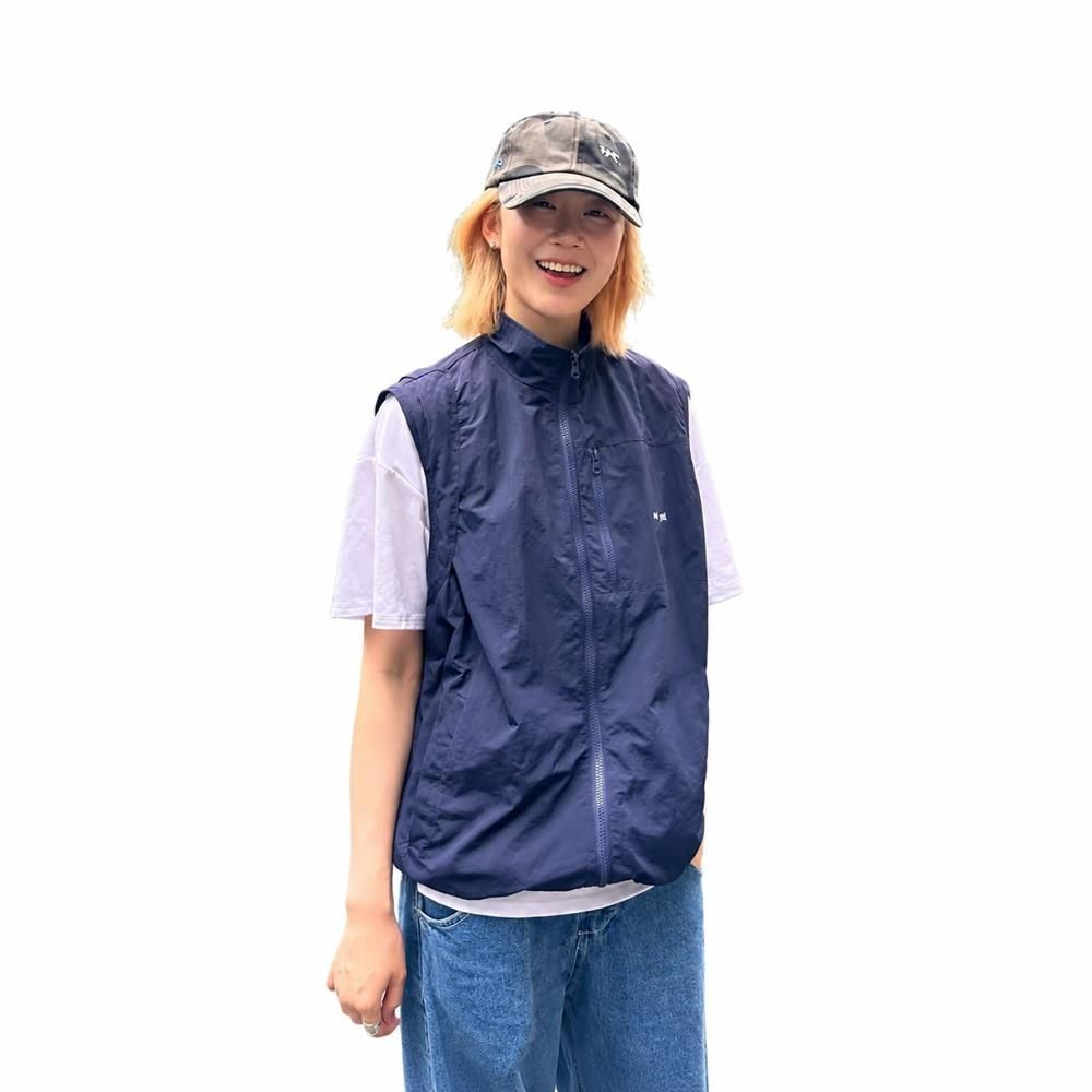 アウトドアベスト レディース 撥水 防風 立ち襟 ノースリーブ ジャケット 薄手 軽量 ジップアップ フードなし アウター カジュアル ポケット